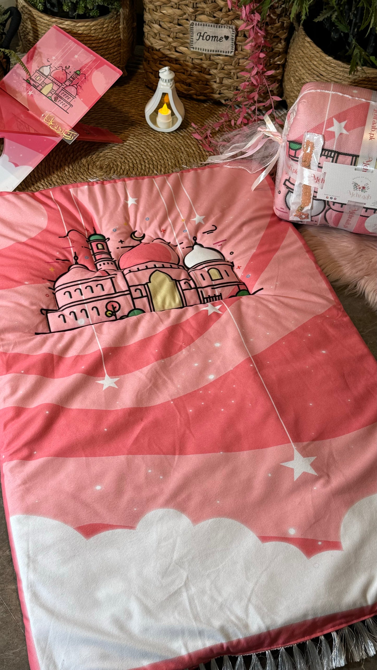 K11:Prayer mat for kids in shades of pink