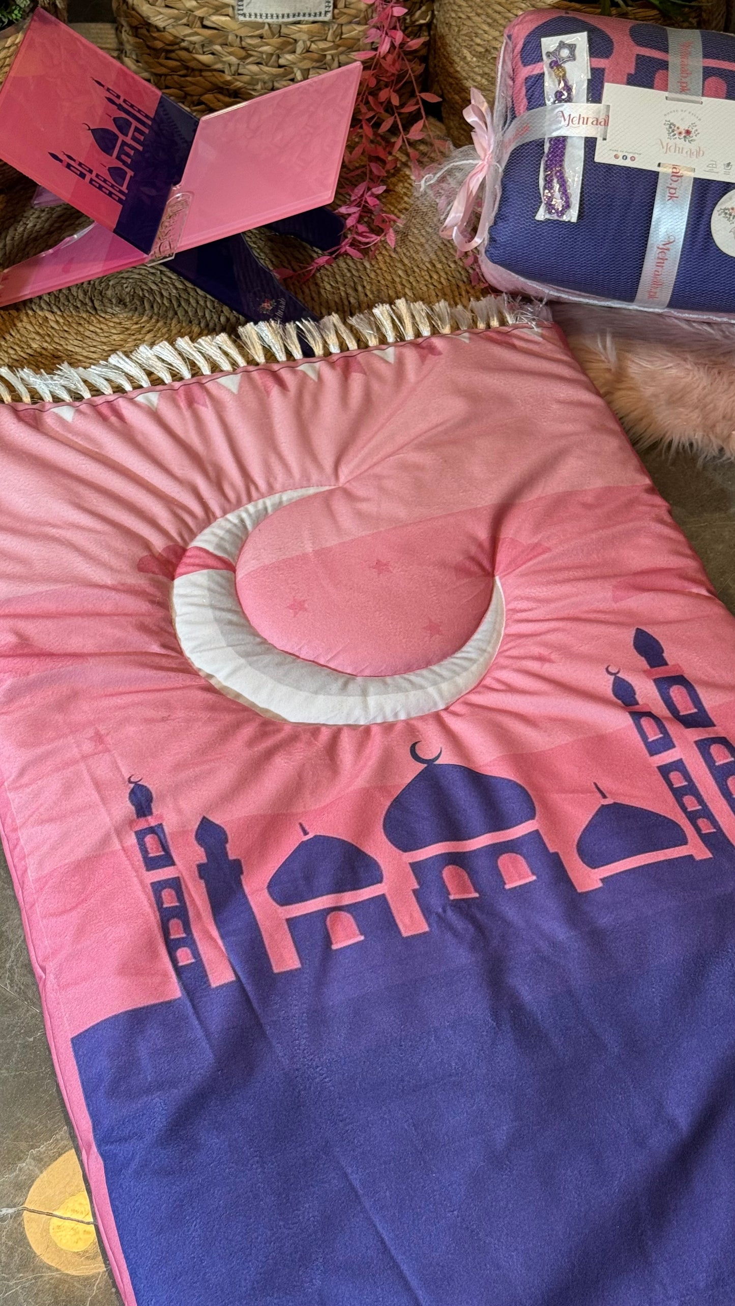 Bbk10(prayer mat,Rehal bookmark &tasbeeh)