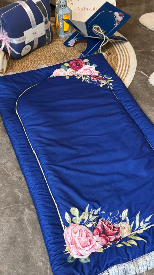 Ad09: Royal Blossom Prayer Mat.