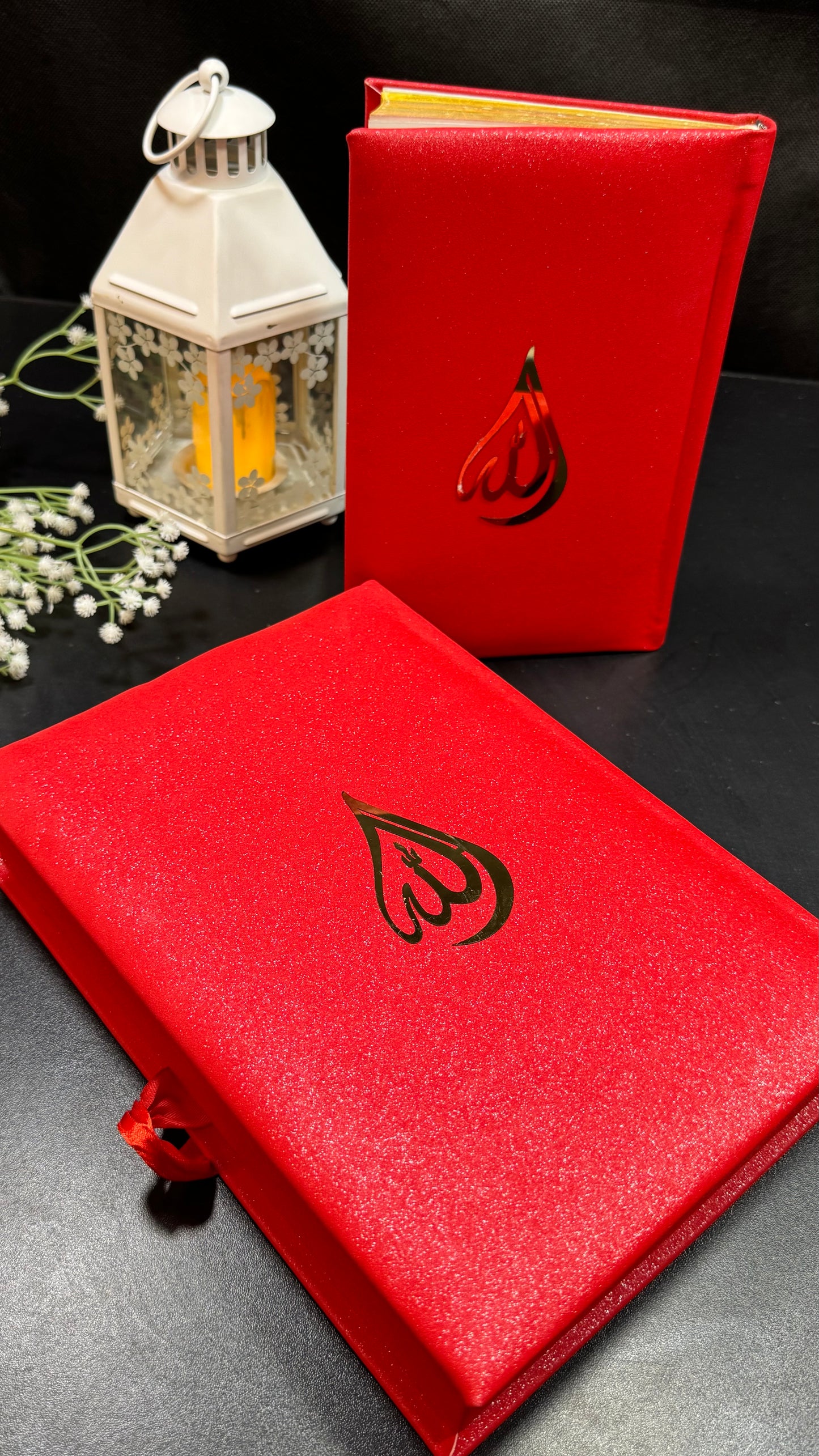 Red Fragrance Quran Pak