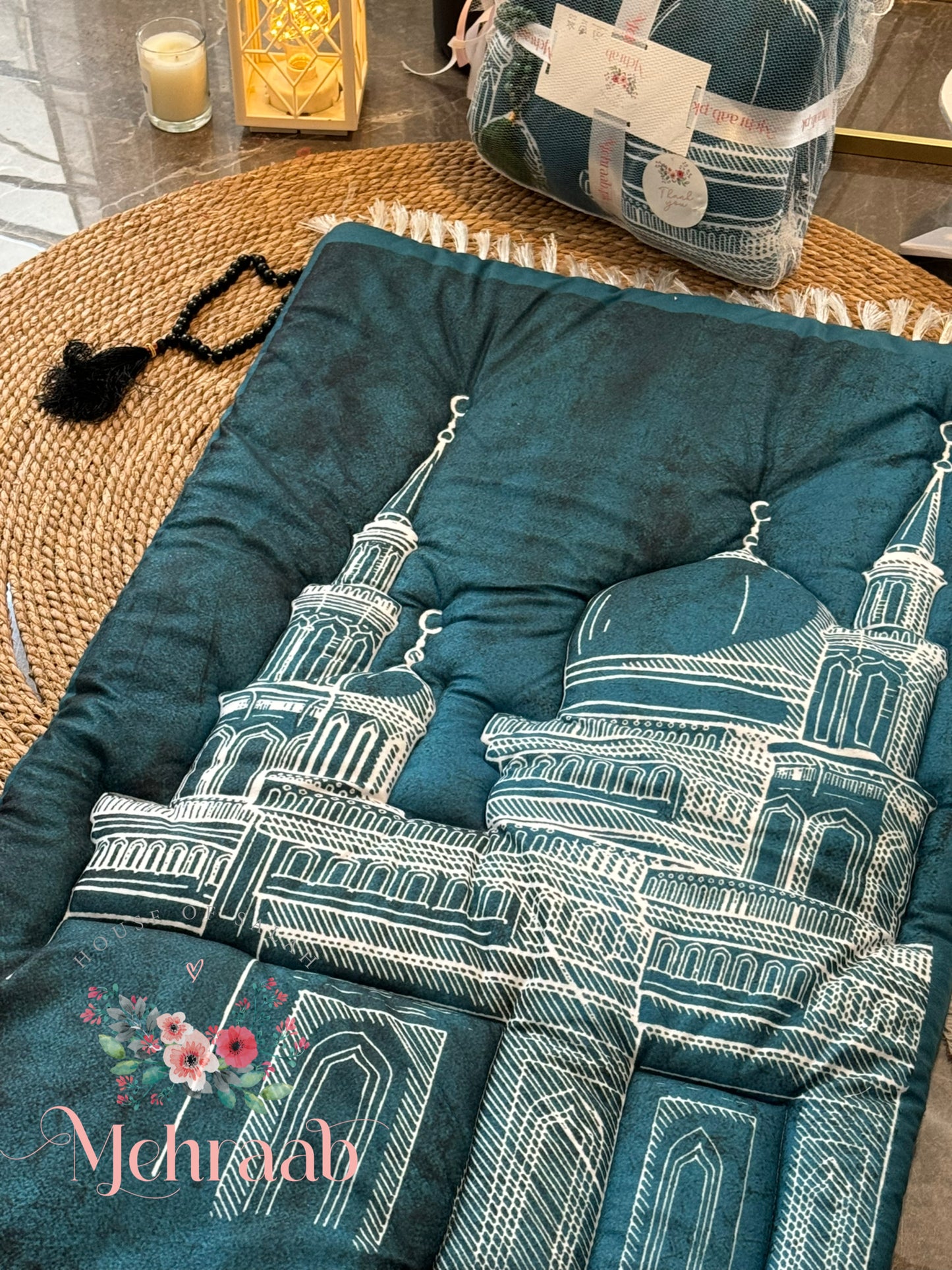 Ad02:Emerald Masjid prayer mat.