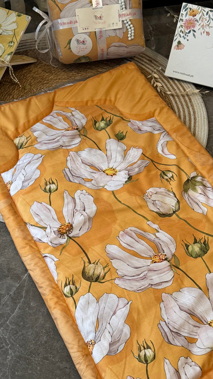 Ad14: Noor Zahra Prayer Mat – Luxury Velvet Janamaz