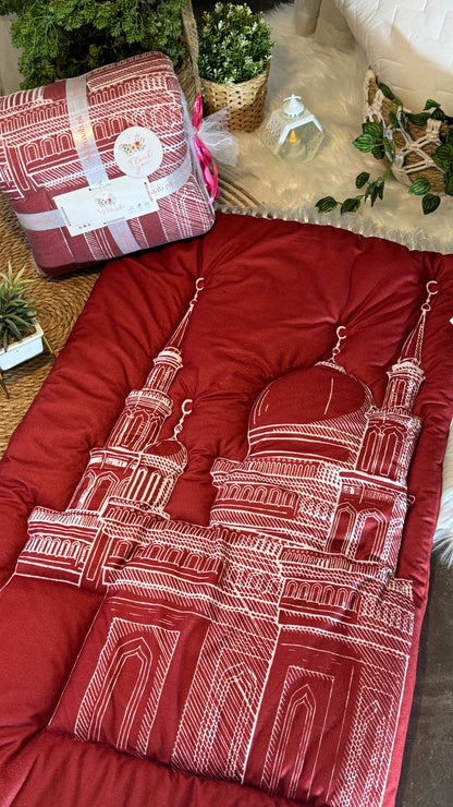 Ad12:Red color masjid e nabwi prayer mat/ janamaz