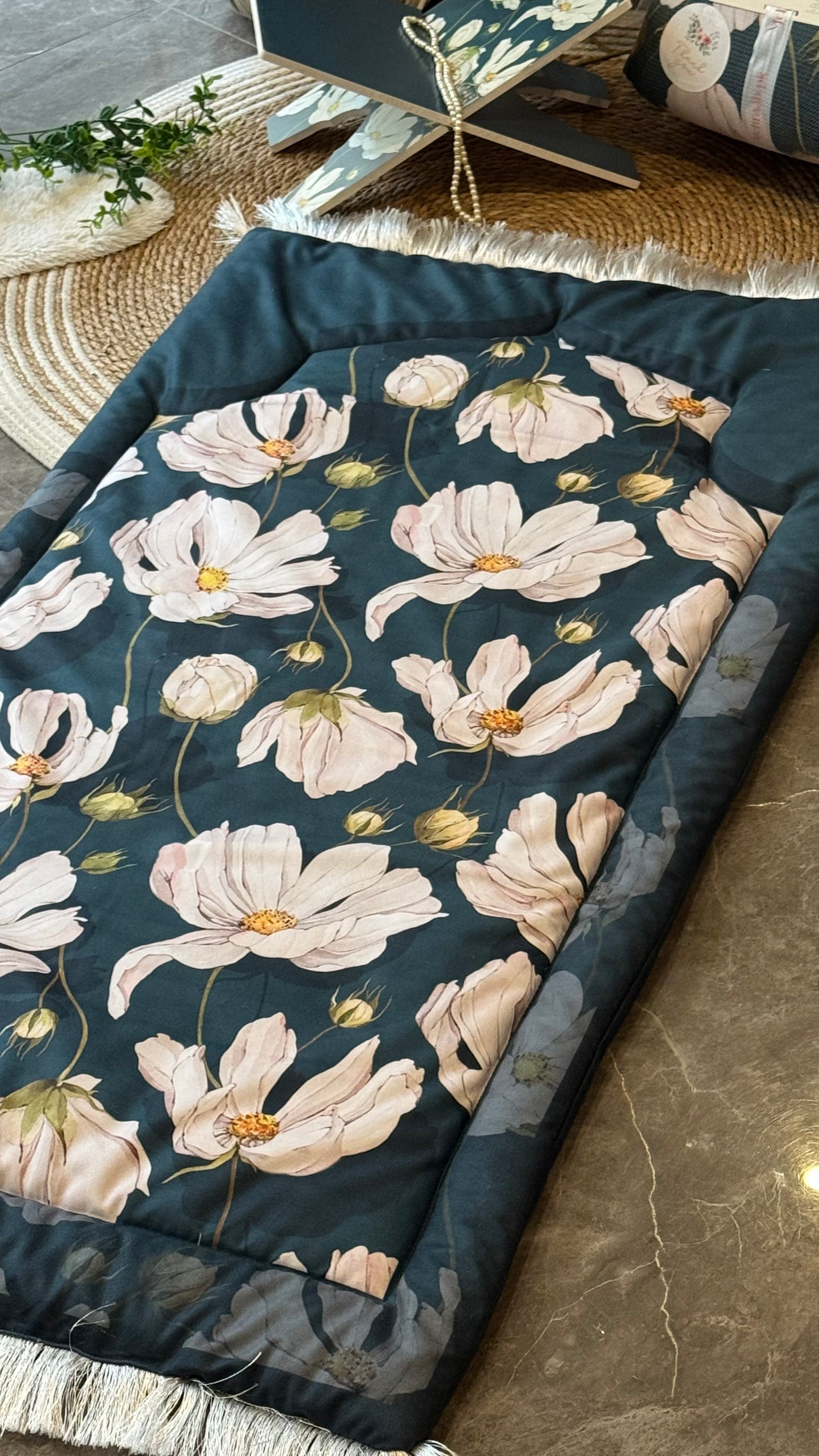 Ad10: Noor-e-Bloom prayer mat.