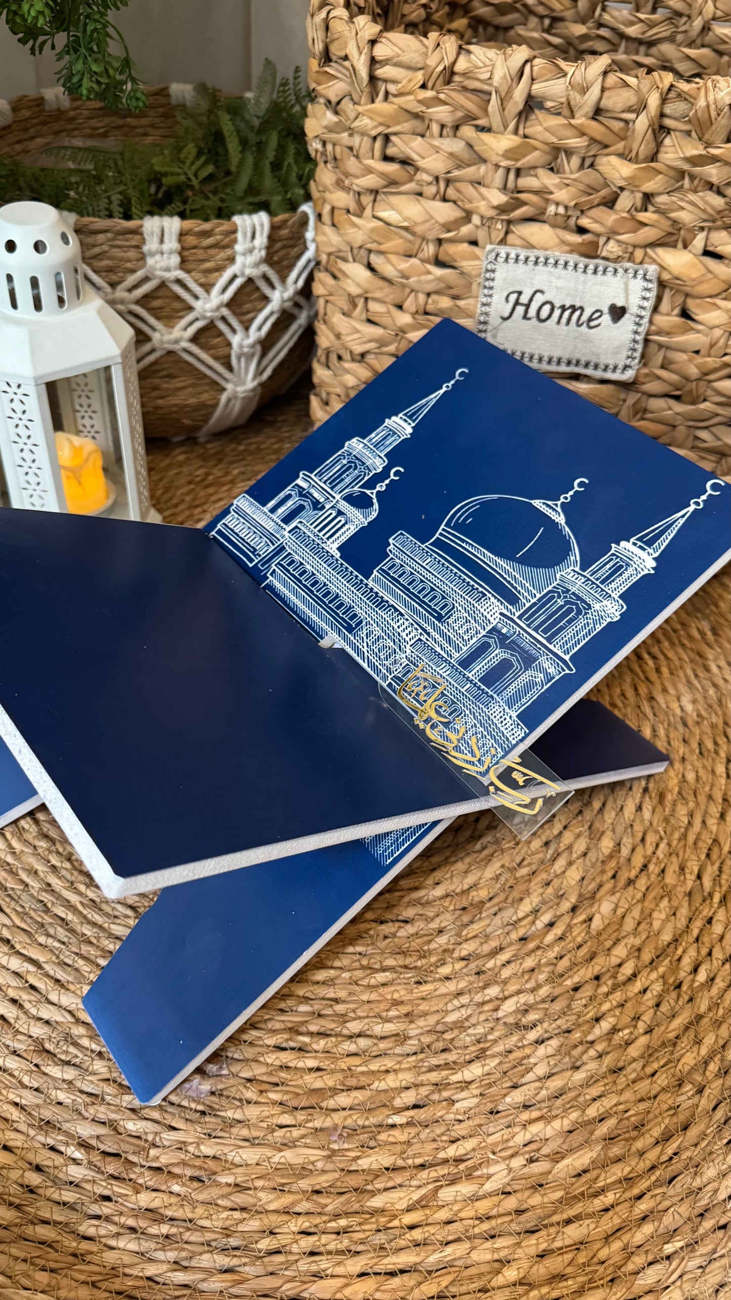 Blue masjid e nabwi Rehal