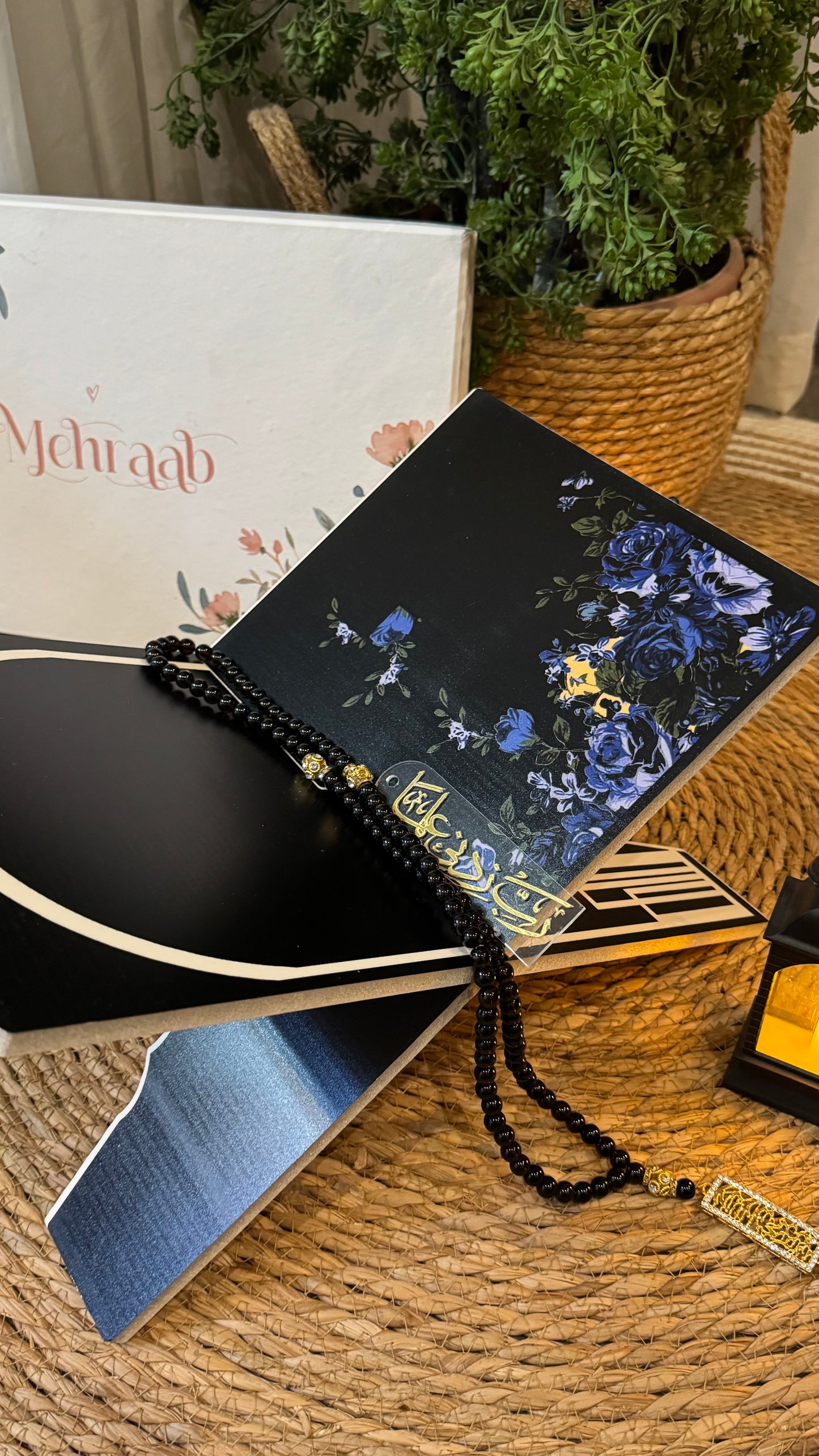 Noir blue elegance Rehal